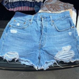 Levi’s 501 distressed shorts
